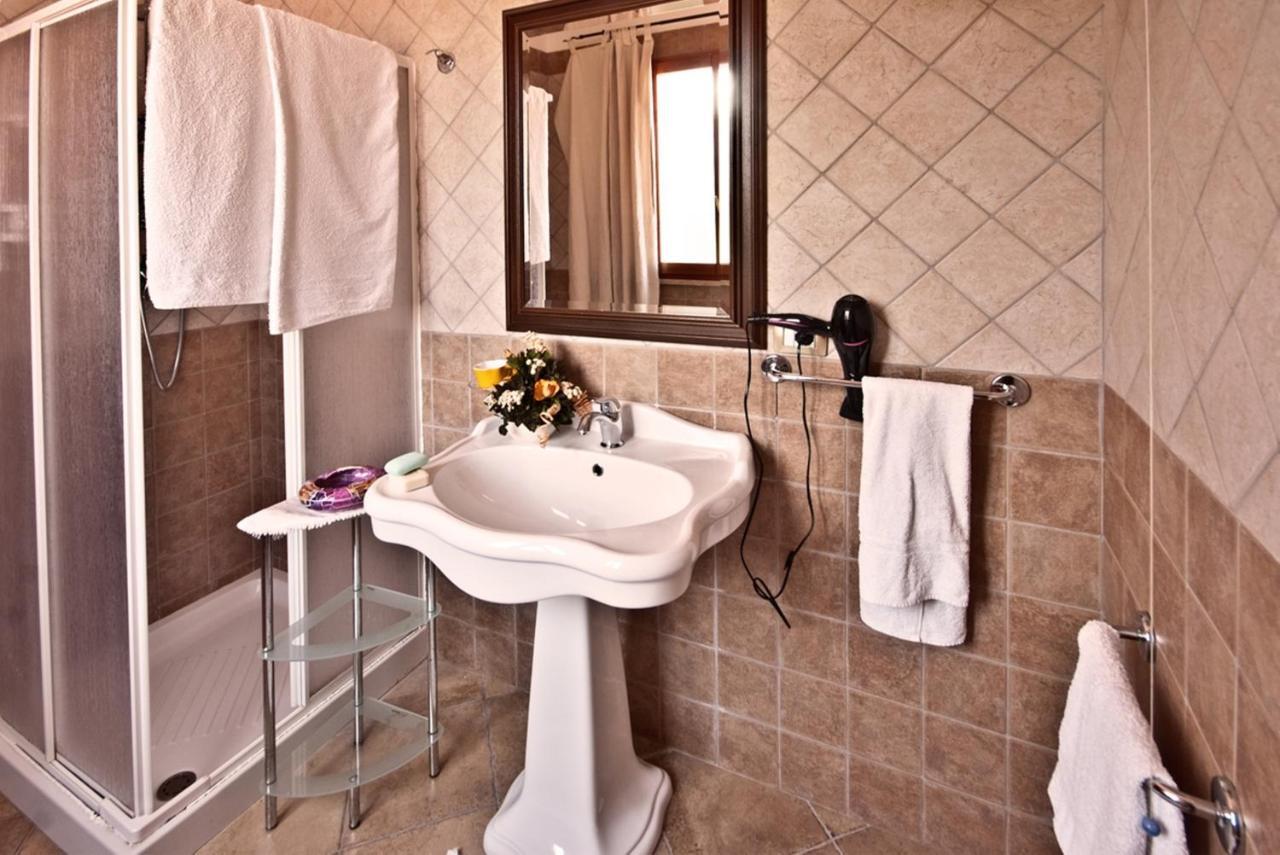 אולמדו Agriturismo Sa Suerera חדר תמונה