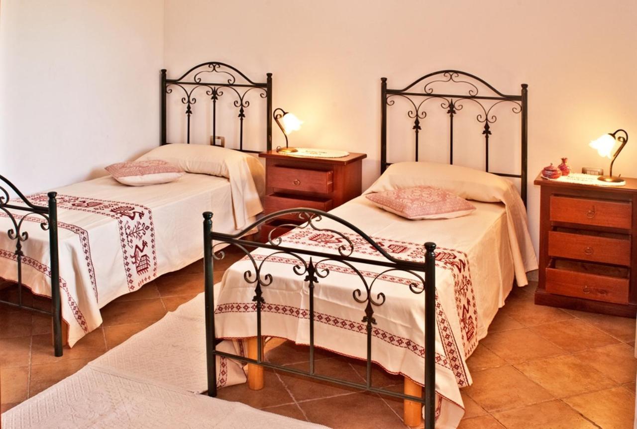 אולמדו Agriturismo Sa Suerera חדר תמונה